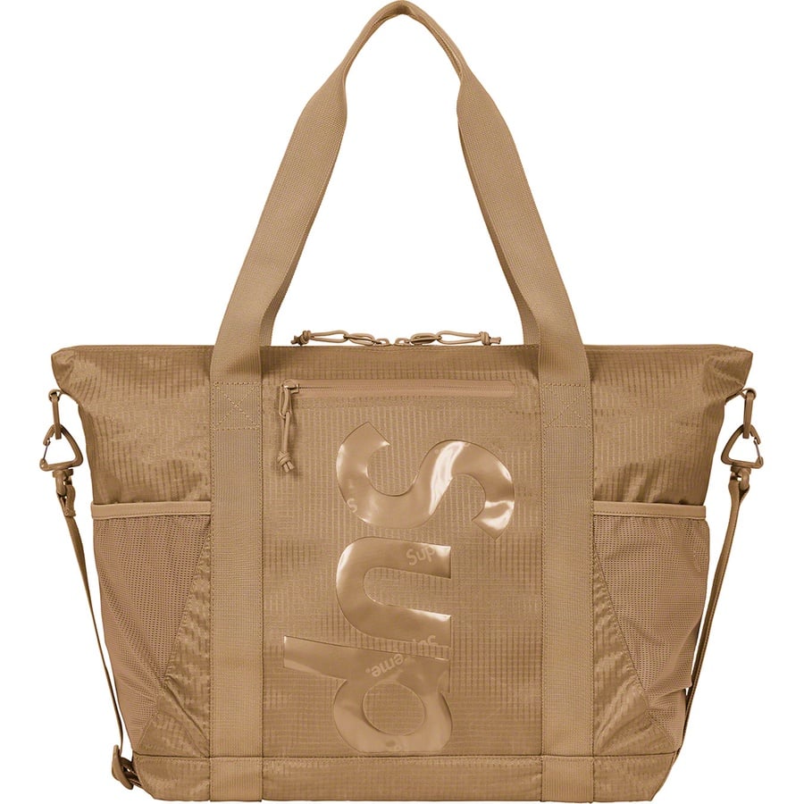 Details on Zip Tote Tan from spring summer
                                                    2021 (Price is $118)