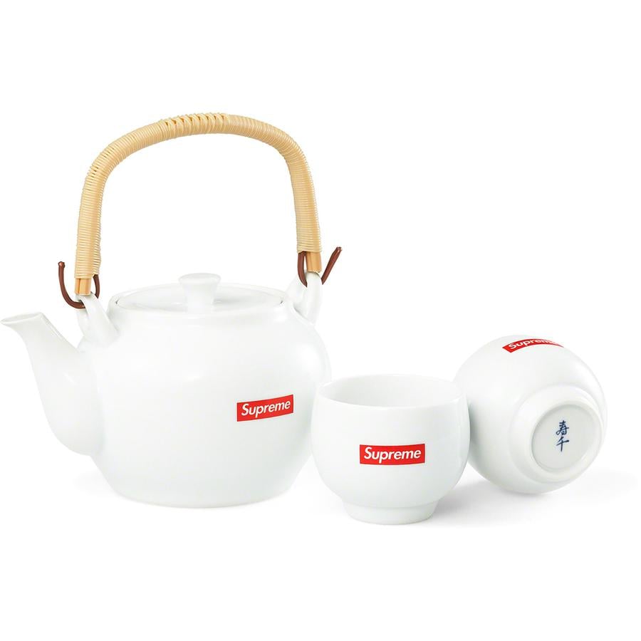 Details on Tea Set from fall winter
                                            2022 (Price is $168)