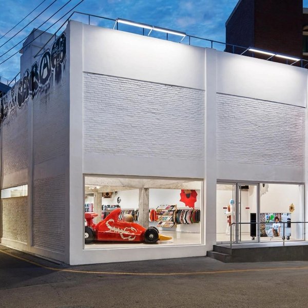 Supreme Seoul Seongsu store