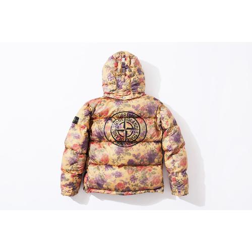 Details on Supreme Stone Island Lamy Cover Stampato Puffy Jacket None from fall winter 2017 (Price is $998)