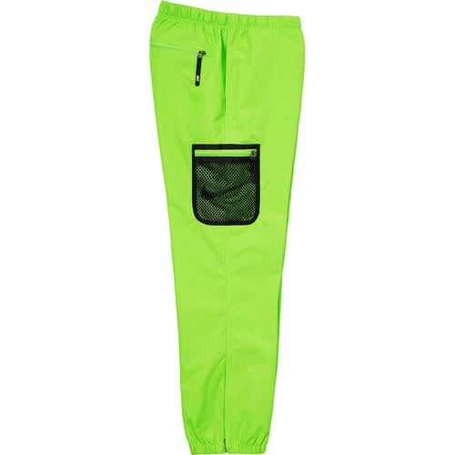 Details on Supreme Nike Trail Running Pant None from fall winter 2017 (Price is $90)