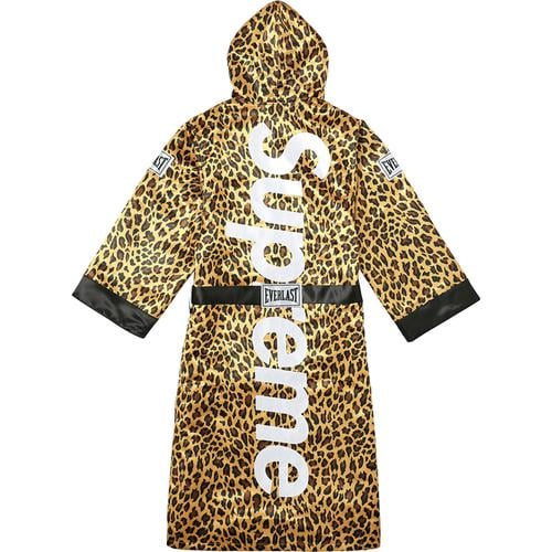 Details on Supreme Everlast Satin Hooded Boxing Robe None from fall winter
                                                    2017 (Price is $168)