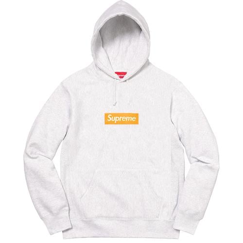 Supreme Box Logo Hooded Sweatshirt 4 released during fall winter 17 season