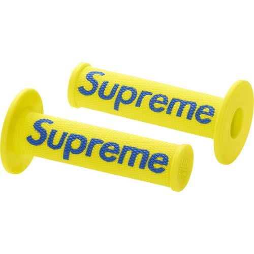 Details on Supreme Fox Racing Moto Hand Grip None from spring summer 2018 (Price is $48)