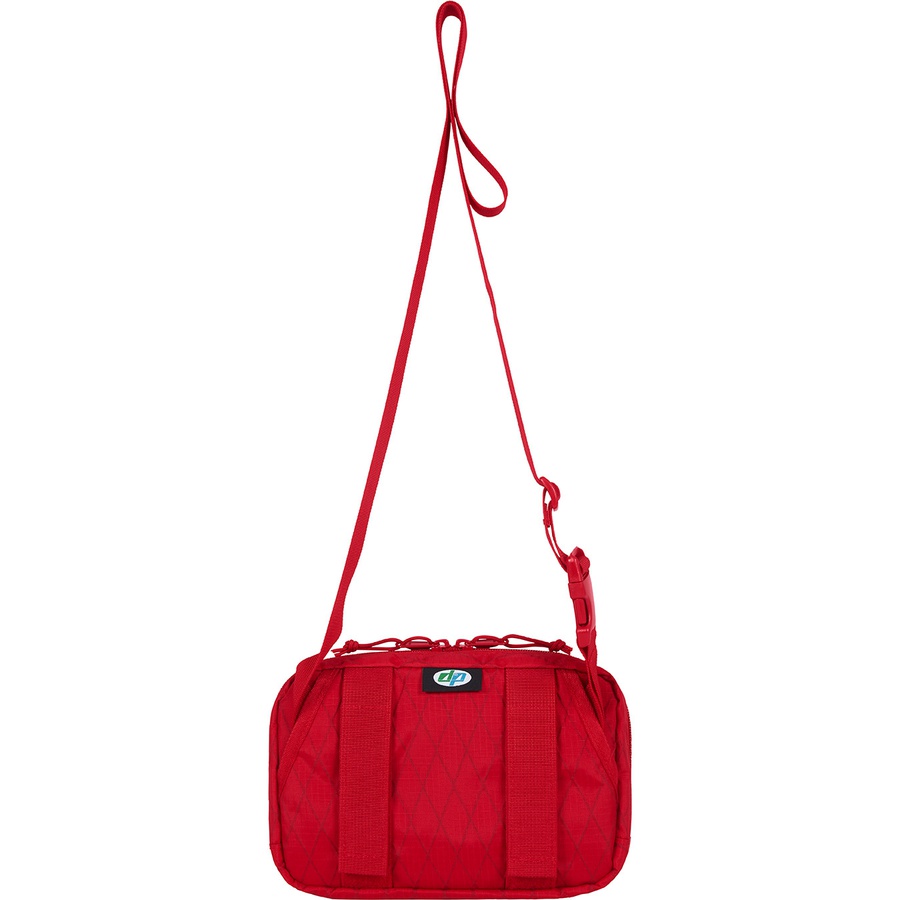 Details on Shoulder Bag Red from fall winter
                                                    2018 (Price is $74)