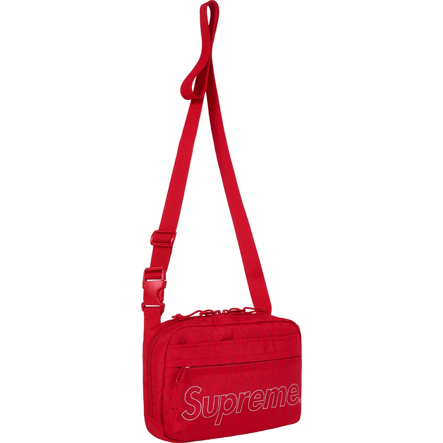 Details on Shoulder Bag Red from fall winter
                                                    2018 (Price is $74)