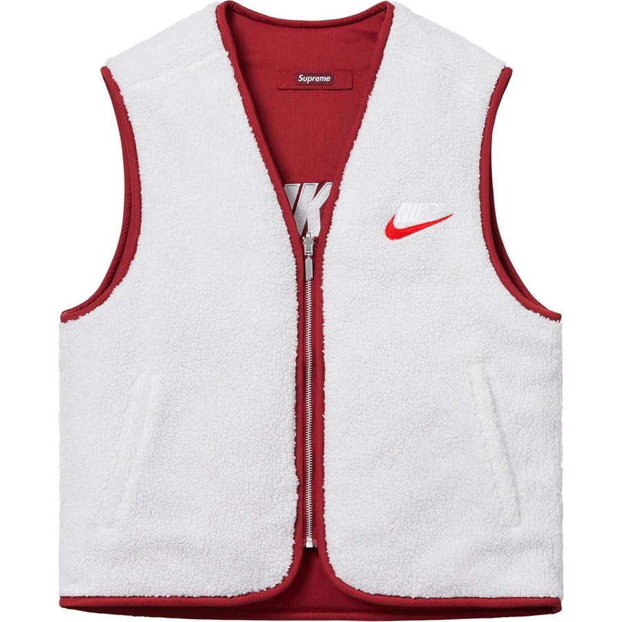 Details on Supreme Nike Reversible Nylon Sherpa Vest Burgundy from fall winter
                                                    2018 (Price is $168)