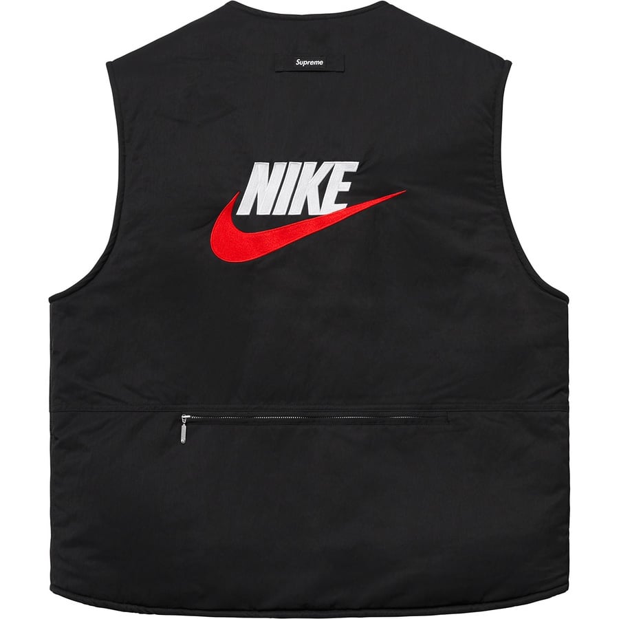 Details on Supreme Nike Reversible Nylon Sherpa Vest Black from fall winter
                                                    2018 (Price is $168)