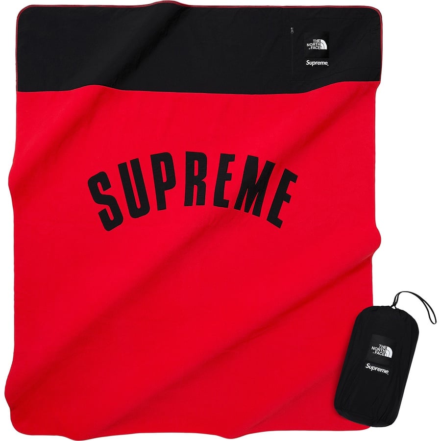 Details on Supreme The North Face Arc Logo Denali Fleece Blanket Red from spring summer
                                                    2019 (Price is $148)