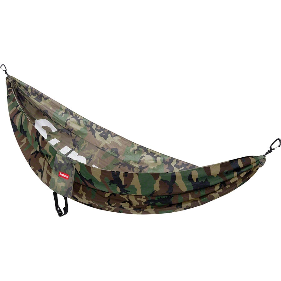 Details on Supreme ENO DoubleNest Hammock Woodland Camo from spring summer
                                                    2019 (Price is $188)