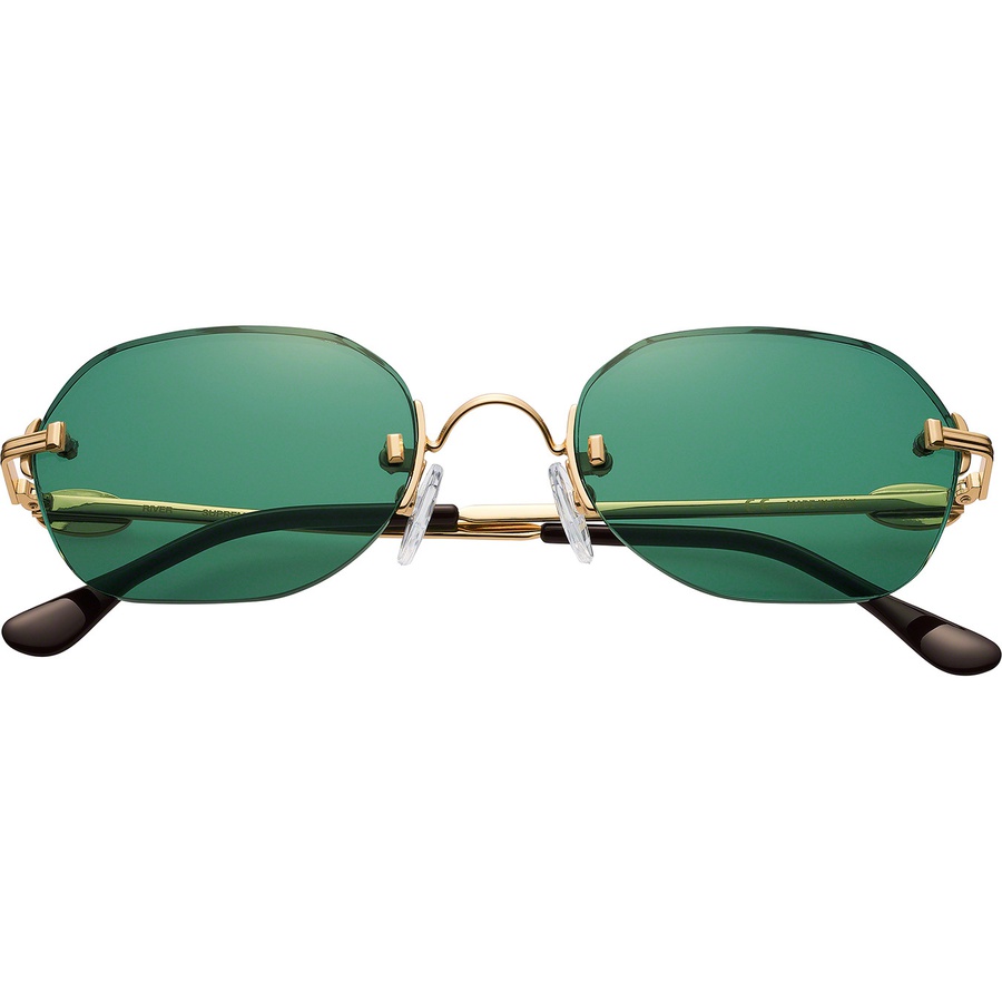 Details on River Sunglasses Green from spring summer 2019 (Price is $188)