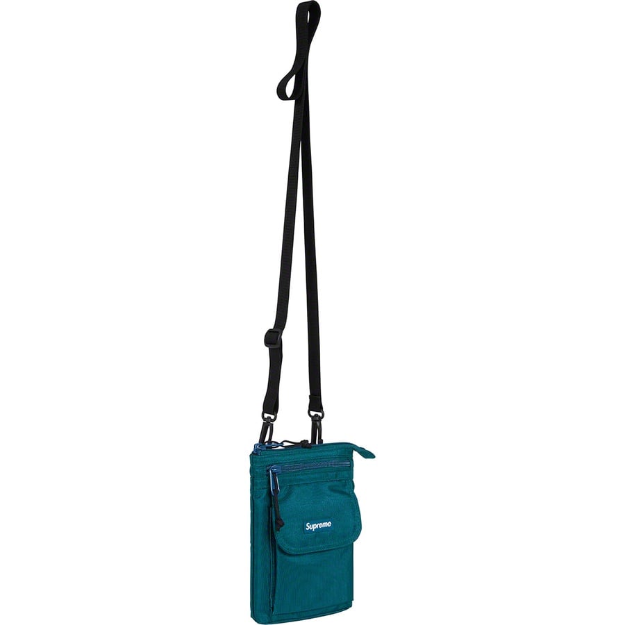 Details on Shoulder Bag Dark Teal from fall winter
                                                    2019 (Price is $48)