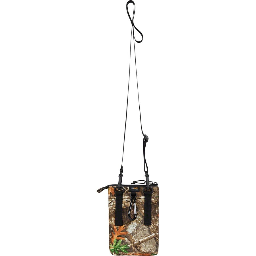 Details on Shoulder Bag Real Tree® Camo from fall winter 2019 (Price is $48)