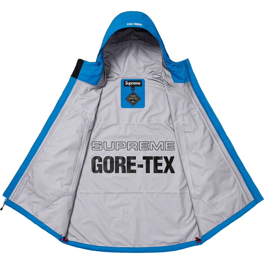 Details on GORE-TEX Taped Seam Jacket Royal from fall winter 2019 (Price is $398)