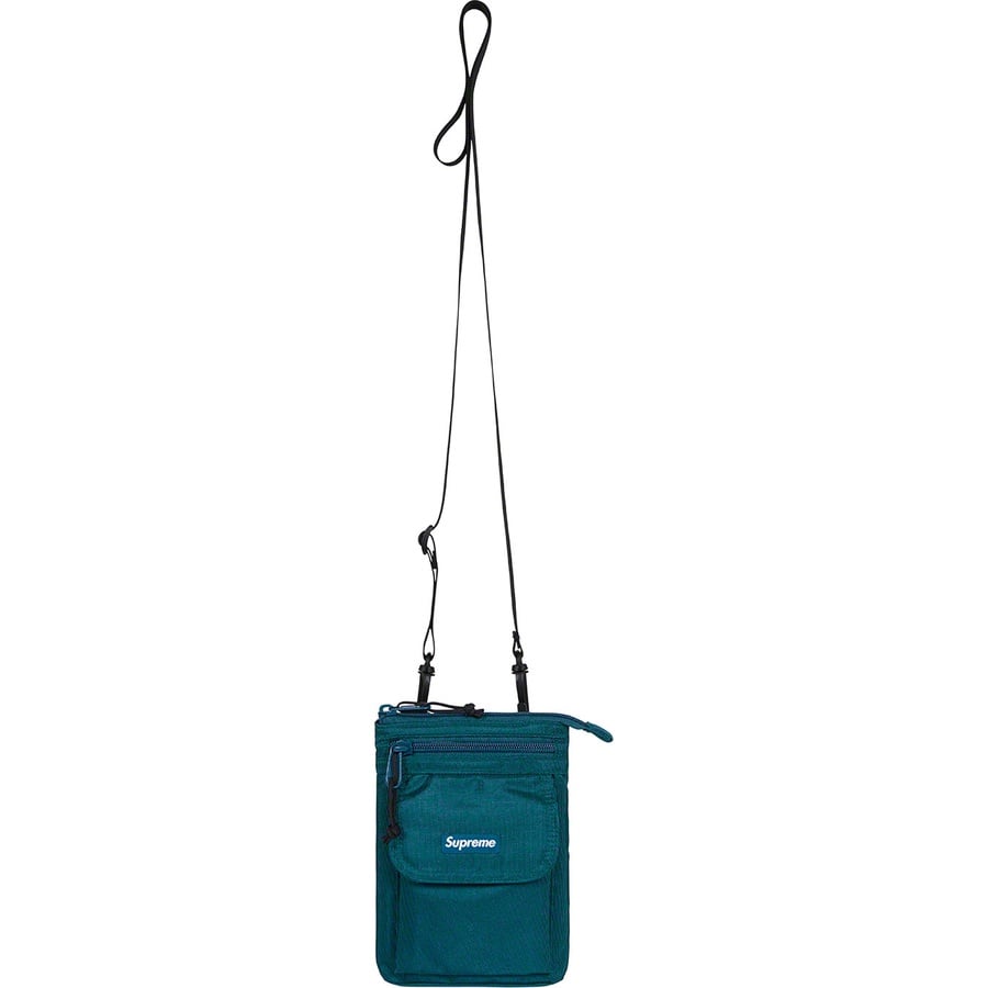 Details on Shoulder Bag Dark Teal from fall winter
                                                    2019 (Price is $48)