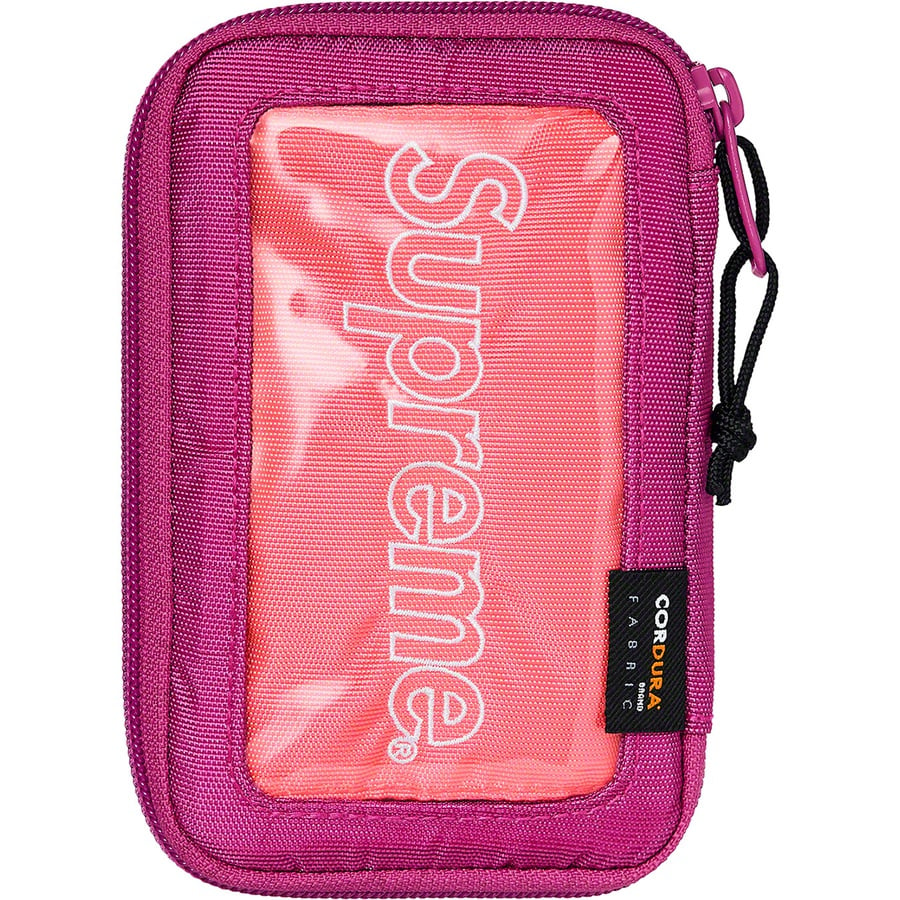 Details on Small Zip Pouch Magenta from fall winter
                                                    2019 (Price is $30)