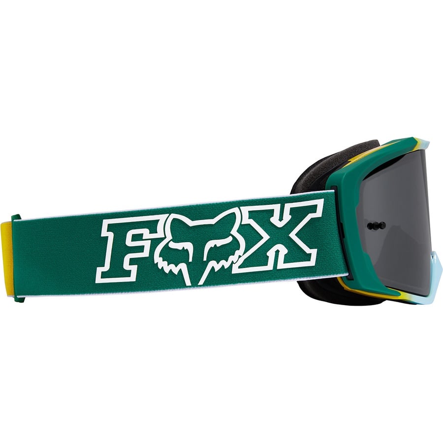 Details on Supreme Honda Fox Racing Vue Goggles Moss from fall winter
                                                    2019 (Price is $158)