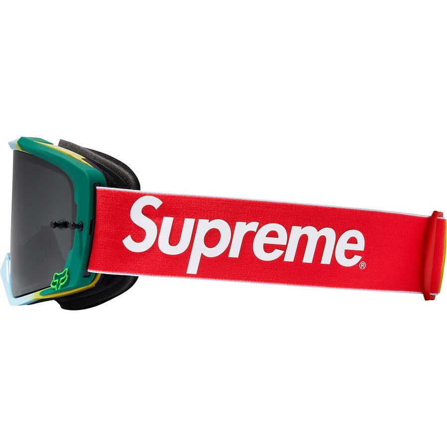 Details on Supreme Honda Fox Racing Vue Goggles Moss from fall winter
                                                    2019 (Price is $158)