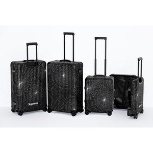 Supreme®/RIMOWA