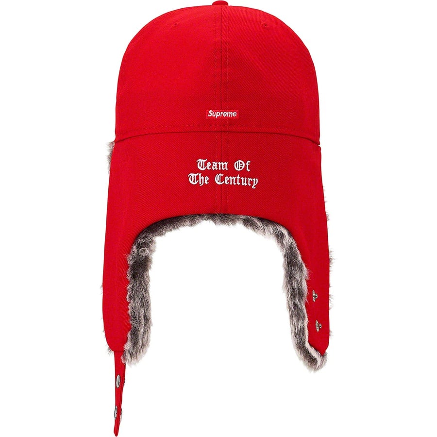 Details on Earflap New Era Red from fall winter
                                                    2019 (Price is $60)
