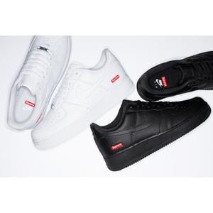 Supreme®/Nike® Air Force 1 Low