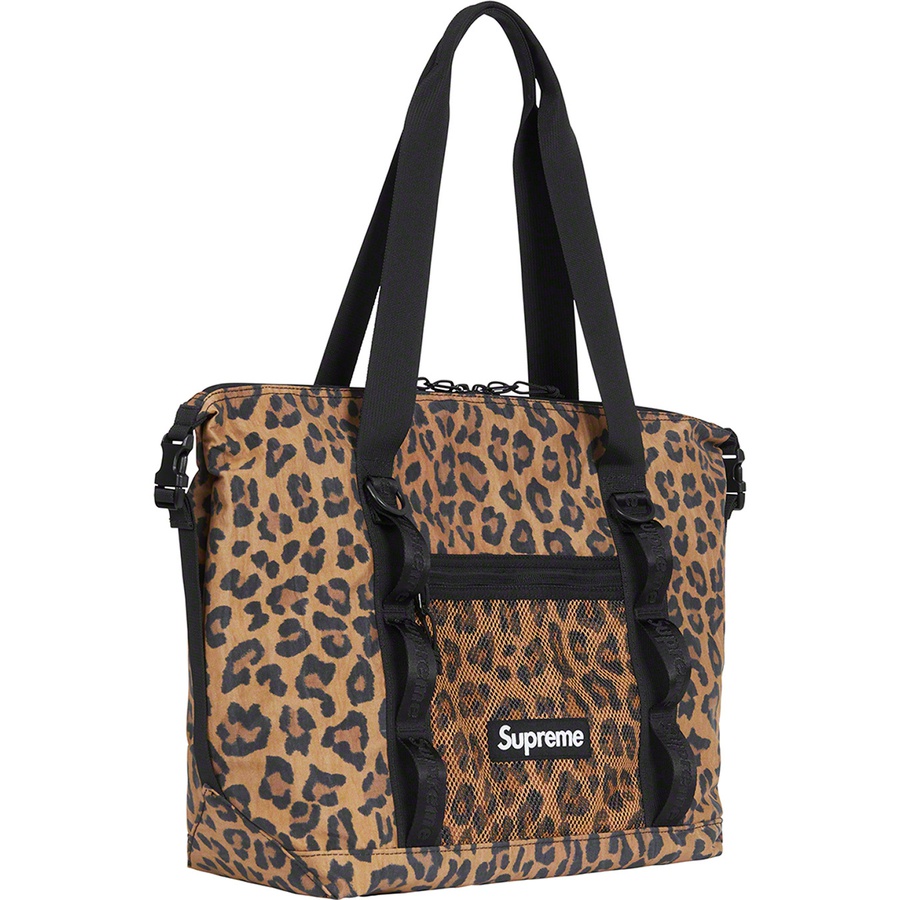 Details on Zip Tote Leopard from fall winter
                                                    2020 (Price is $110)