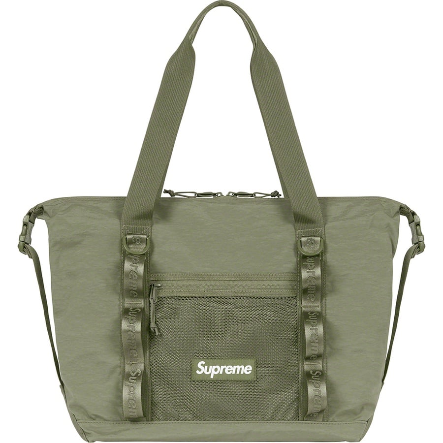 Details on Zip Tote Olive from fall winter
                                                    2020 (Price is $110)