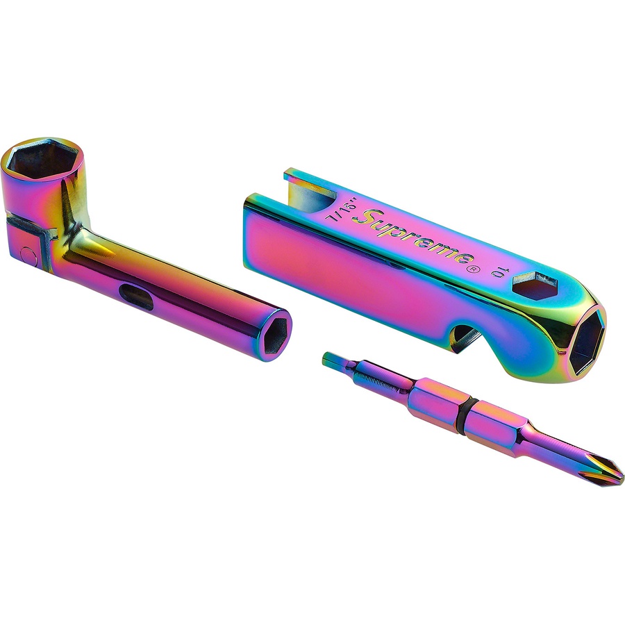 Details on Pipe Skate Key Iridescent from fall winter
                                                    2020 (Price is $38)
