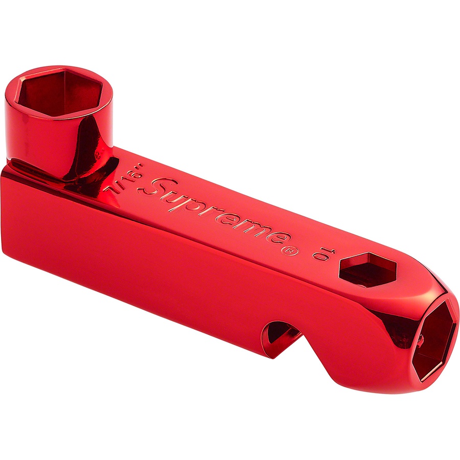 Details on Pipe Skate Key Red from fall winter
                                                    2020 (Price is $38)