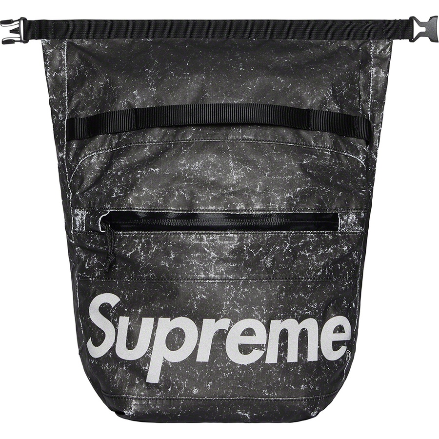Details on Waterproof Reflective Speckled Shoulder Bag Black from fall winter 2020 (Price is $98)