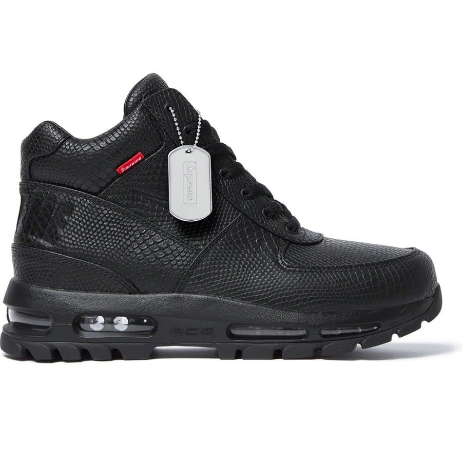 Details on Supreme Nike Air Max Goadome Black from fall winter
                                                    2020 (Price is $190)