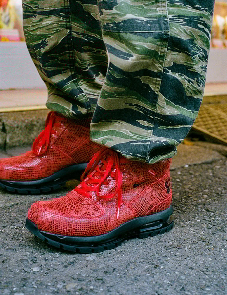 News Supreme®/Nike® Goadome