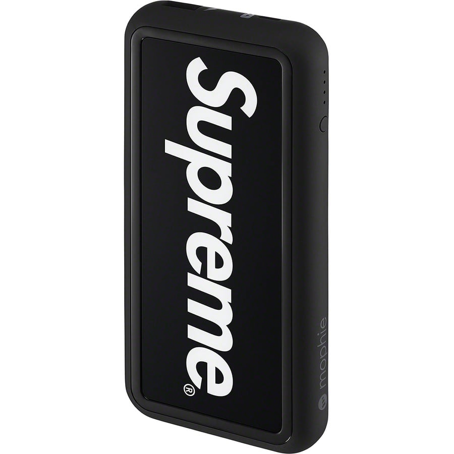 Details on Supreme mophie powerstation Plus XL Black from spring summer 2021 (Price is $138)