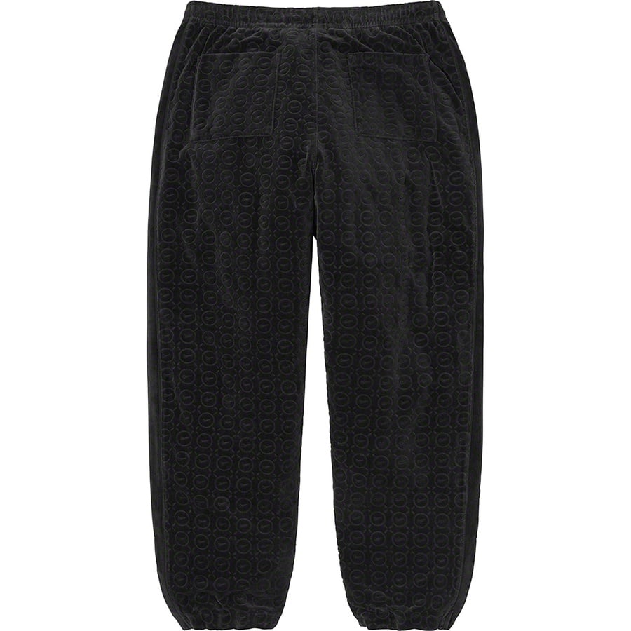 Details on Supreme Nike Velour Track Pant Black from spring summer
                                                    2021 (Price is $138)