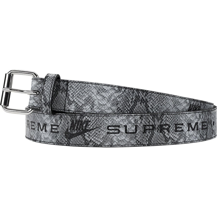 Details on Supreme Nike Snakeskin Belt Black from spring summer
                                                    2021 (Price is $98)