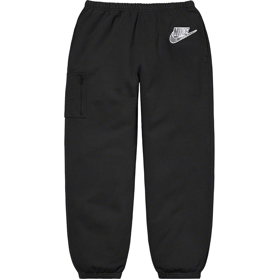 Details on Supreme Nike Cargo Sweatpant Black from spring summer
                                                    2021 (Price is $138)