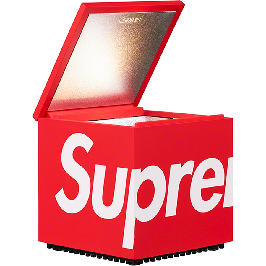 Details on Supreme Cini&Nils Cuboluce Table Lamp Red from spring summer
                                                    2021 (Price is $238)
