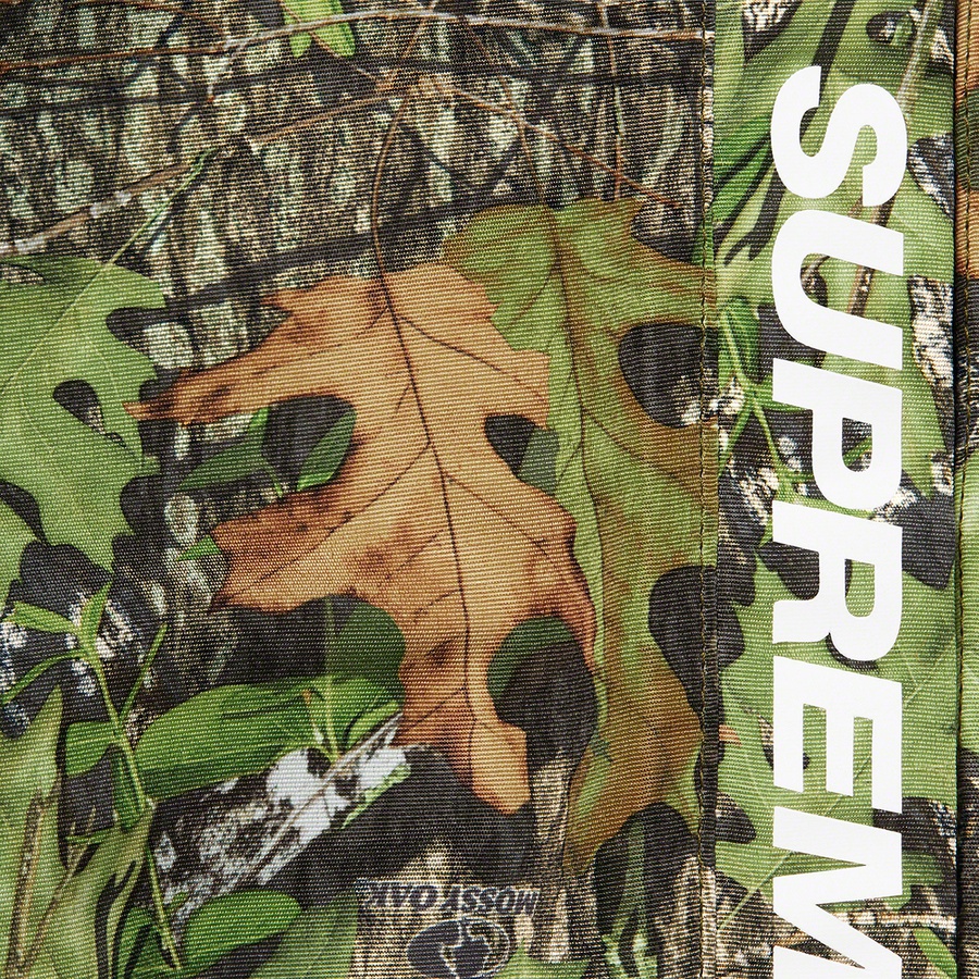 Details on Warm Up Pant Mossy Oak® Camo from spring summer
                                                    2021 (Price is $128)