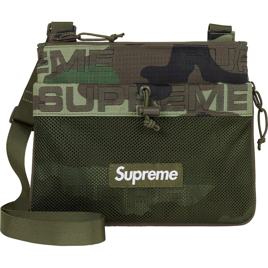 Details on Side Bag Woodland Camo from fall winter
                                                    2021 (Price is $54)