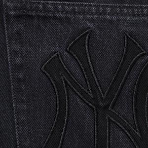 Supreme®/New York Yankees™Regular Jean - Supreme Community