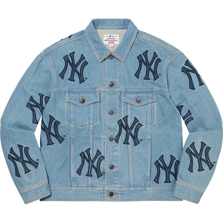 Details on Supreme New York Yankees™Denim Trucker Jacket Washed Blue from fall winter 2021 (Price is $268)