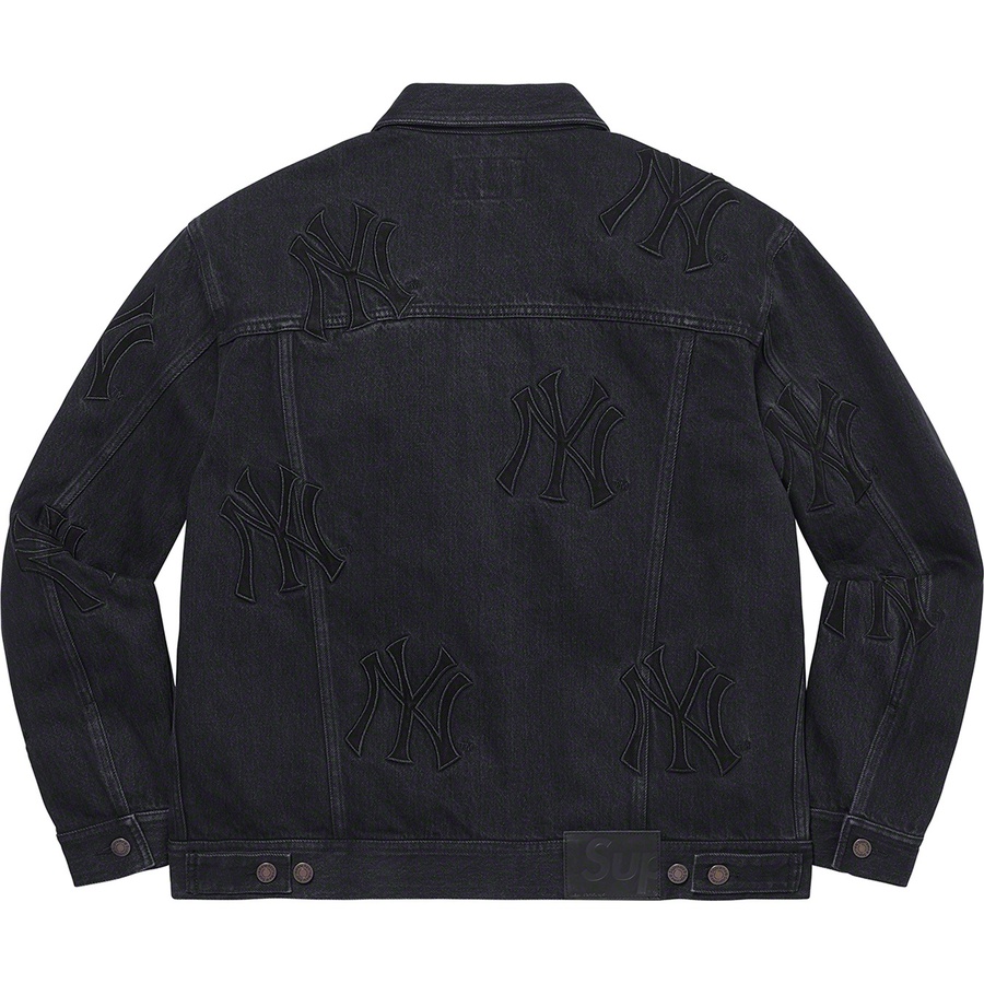 Details on Supreme New York Yankees™Denim Trucker Jacket Washed Black from fall winter 2021 (Price is $268)