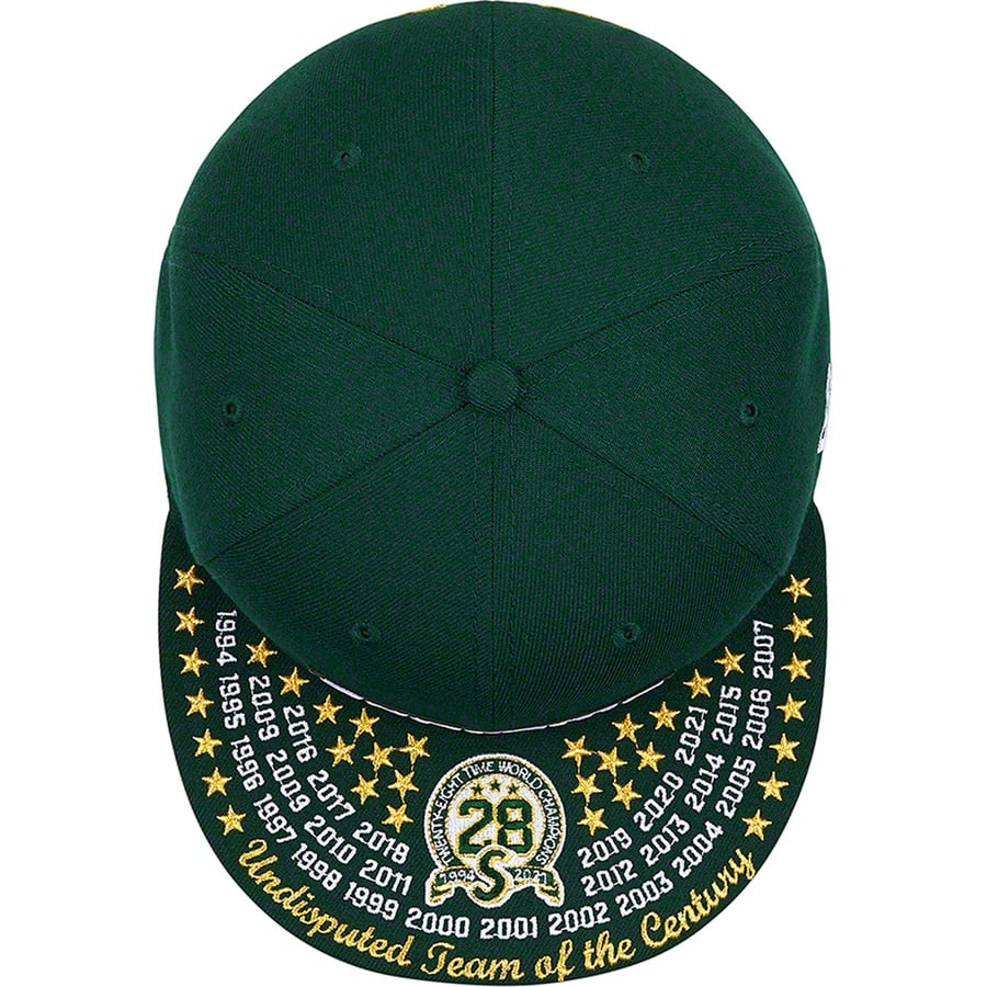 Supreme Undisputed Box Logo New Era (FW21) - Dark Green - $54
