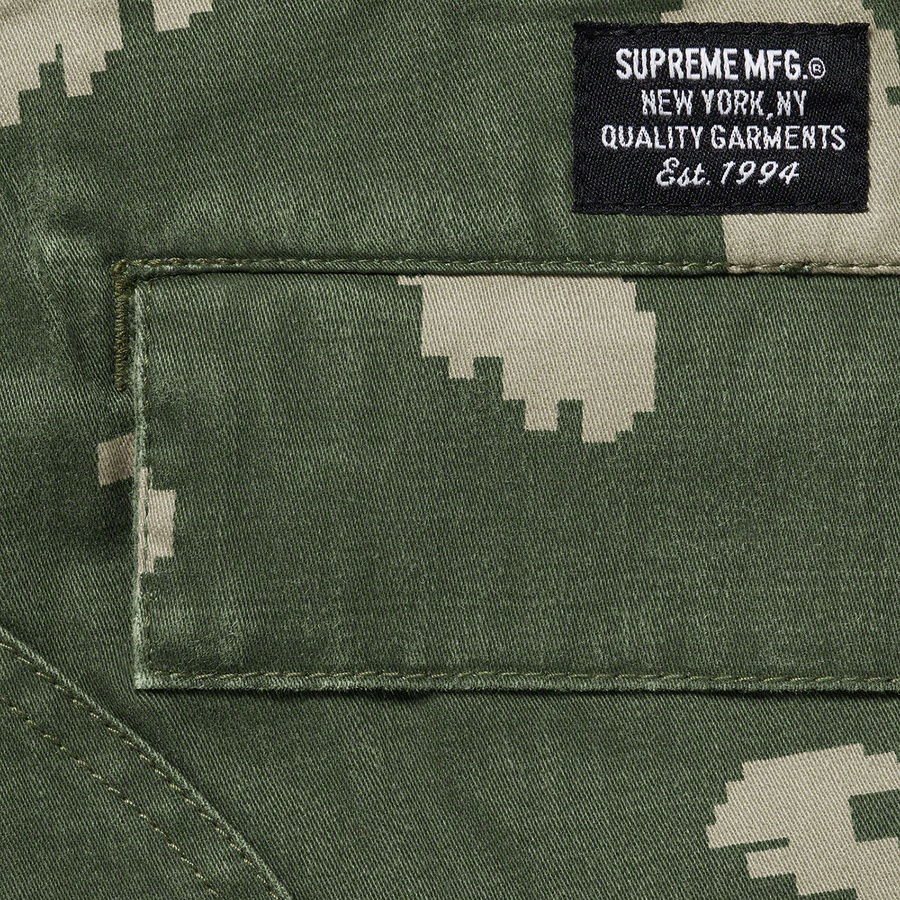 Details on Cargo Pant Olive Russian Camo from fall winter 2021 (Price is $158)