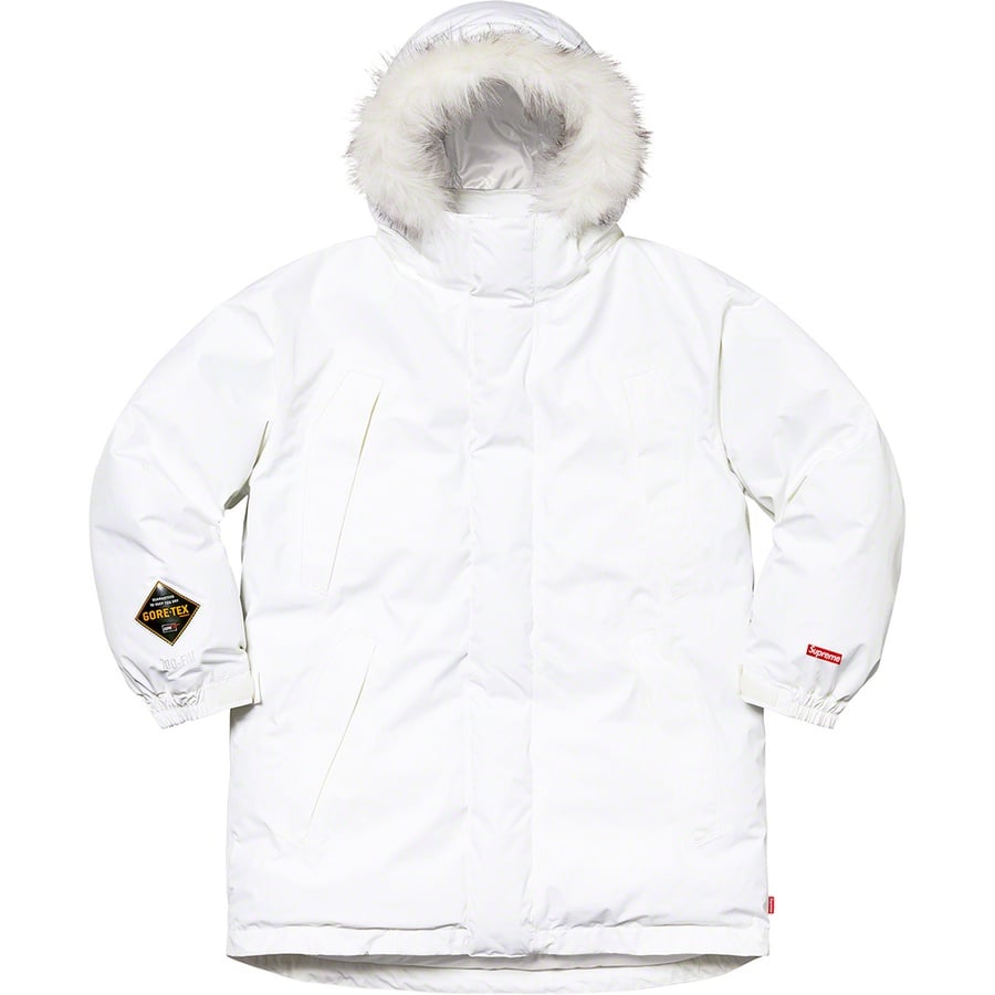 Details on GORE-TEX 700-Fill Down Parka White from fall winter
                                                    2021 (Price is $568)