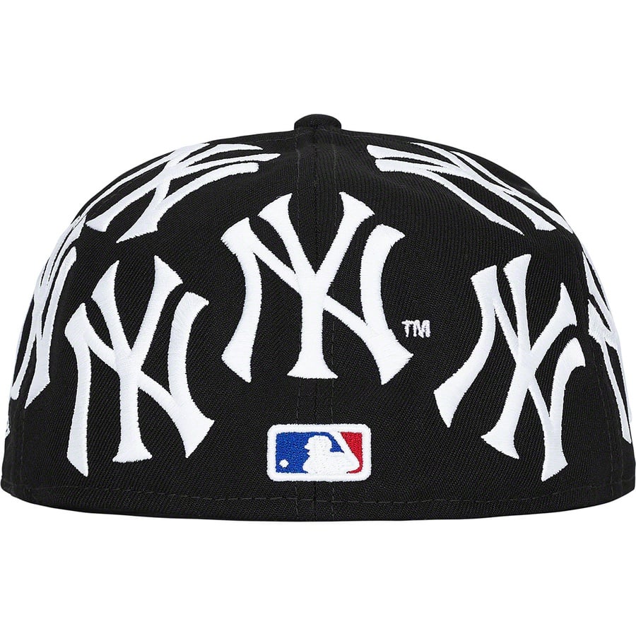 Details on Supreme New York Yankees™ Box Logo New Era Black from fall winter
                                                    2021 (Price is $68)