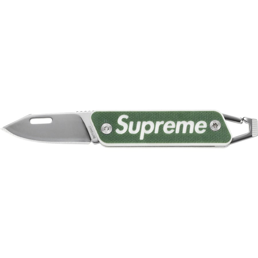 Details on Supreme TRUE Modern Keychain Knife Olive from spring summer
                                                    2022 (Price is $28)