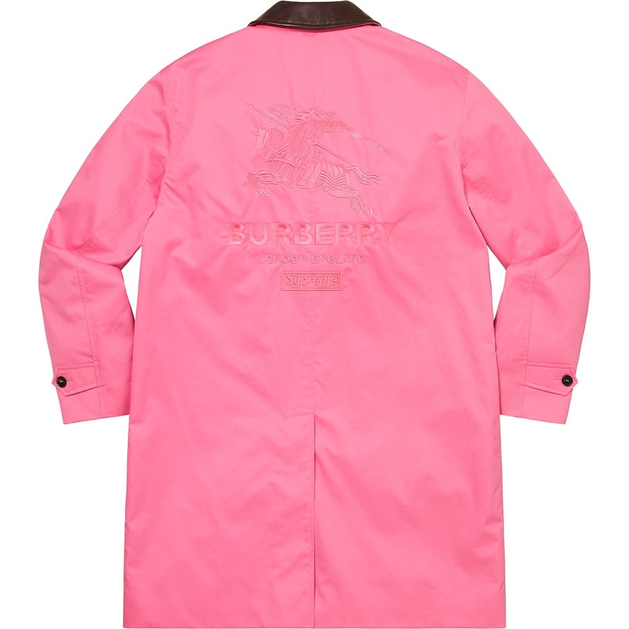 Details on Supreme Burberry Leather Collar Trench Pink from spring summer
                                                    2022 (Price is $998)