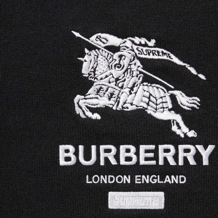 Details on Supreme Burberry Rugby Black from spring summer
                                                    2022 (Price is $168)