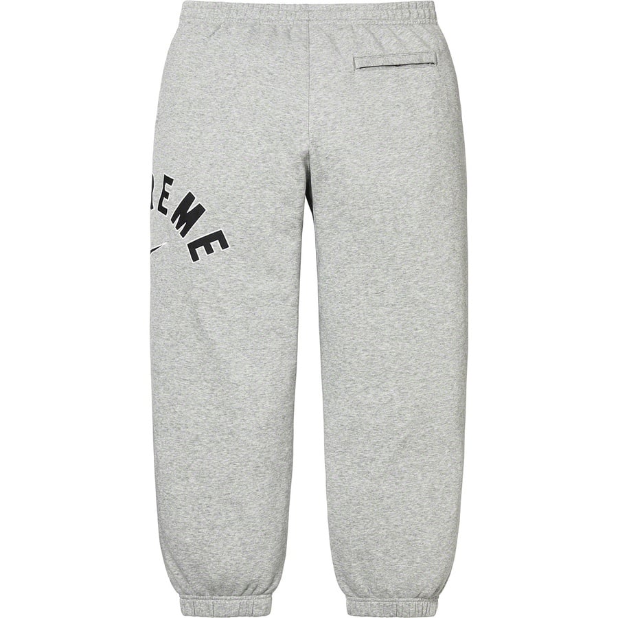 Details on Supreme Nike Arc Sweatpant Heather Grey from spring summer
                                                    2022 (Price is $138)